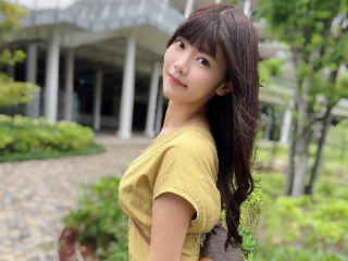 <span class="title">今夜、始まるよ！人気AV女優とリアルタイムでチャット！　AV女優の「美木ひなの」が生出演であなたとチャット!!　12月25日(水)21:00～開始だよ</span>