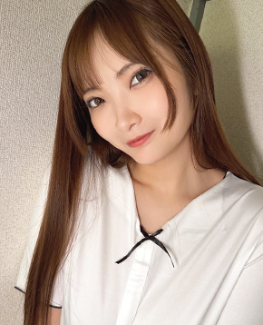 <span class="title">今夜、始まるよ！人気AV女優とリアルタイムでチャット！　I-cup美爆乳AV女優の「白崎水麗」が生出演であなたとチャット!!　11月21日(金)21:00～開始だよ</span>