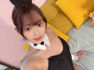 <span class="title">今夜、始まるよ！人気AV女優とリアルタイムでチャット！　令和の大和撫子AV女優の「相坂すみれ」が生出演であなたとチャット!!　12月22日(月)21:00～開始だよ</span>